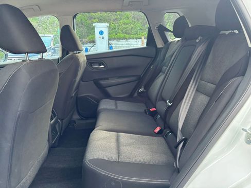 Used 2025 Nissan Rogue SV AWD/4WD image 28
