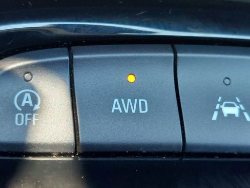 Used 2025 Buick Encore GX Preferred AWD/4WD image 13