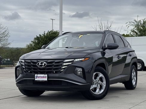 Used 2023 Hyundai Tucson SEL image 2