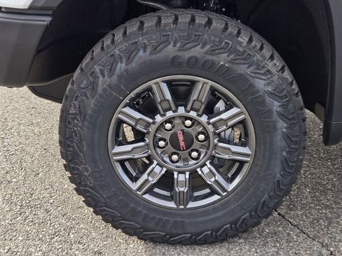 New 2026 GMC Sierra 1500 AT4X image 8