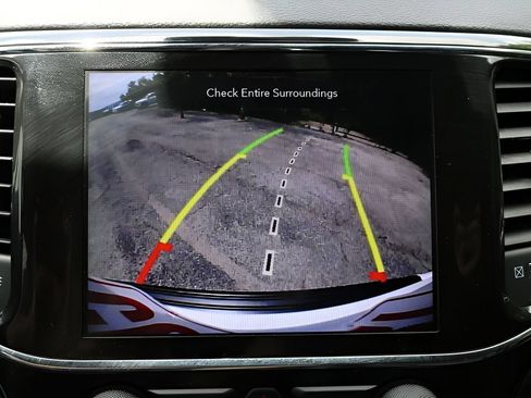 Used 2022 Jeep Grand Cherokee Laredo X RWD image 27
