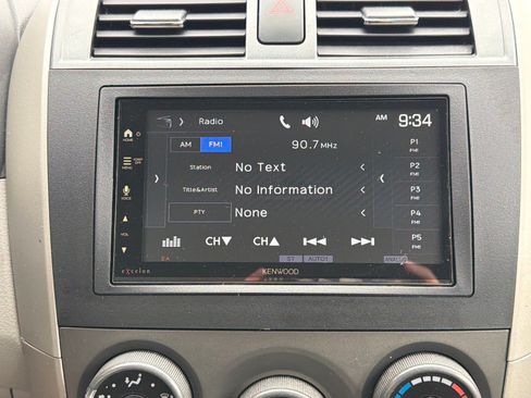 Used 2012 Toyota Corolla LE FWD image 15