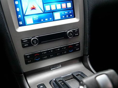 Used 2010 Ford Mustang GT Premium RWD image 27