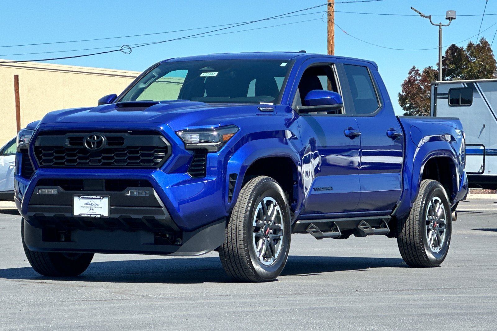 Used 2025 Toyota Tacoma TRD Sport AWD/4WD image 8