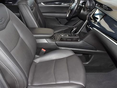 Used 2024 Cadillac XT6 Premium Luxury AWD/4WD image 10
