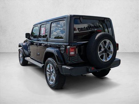 Used 2021 Jeep Wrangler Unlimited Sahara w/ Cold Weather Group image 9