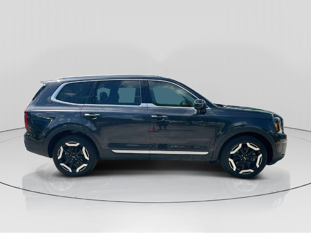 Used 2025 Kia Telluride S FWD image 8