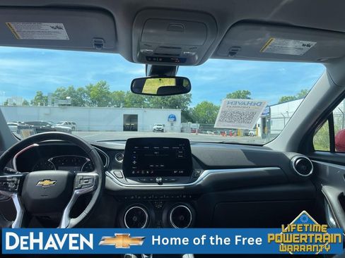Used 2023 Chevrolet Blazer LT FWD image 20
