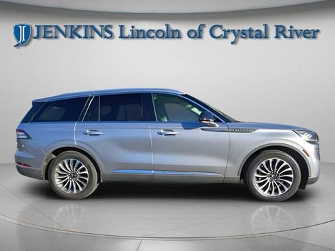 Used 2022 Lincoln Aviator Reserve w/ Elements Package Plus RWD image 6