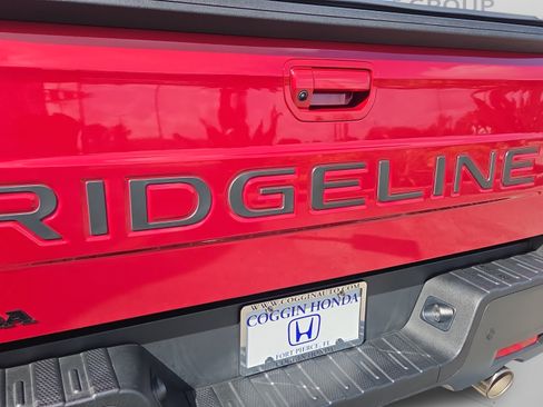 Used 2024 Honda Ridgeline Black Edition image 16