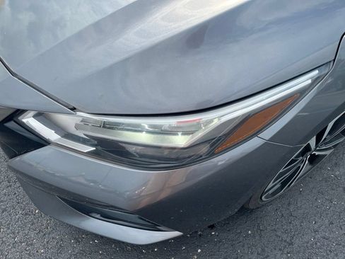 Used 2021 Nissan Sentra SR FWD image 13