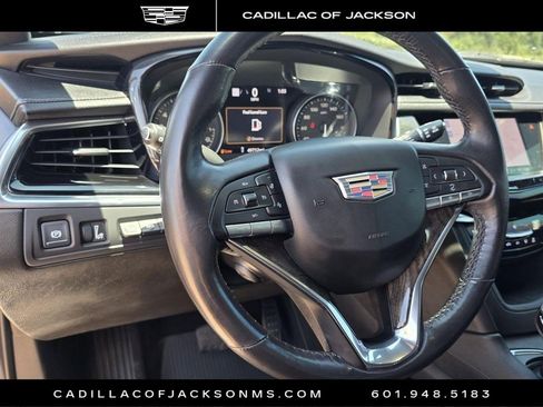 Certified 2022 Cadillac XT6 Premium Luxury w/ Technology Package AWD/4WD image 10