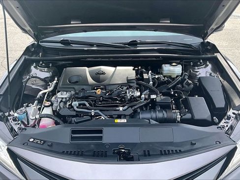 Used 2022 Toyota Camry XLE w/ Cold Weather Package FWD image 29