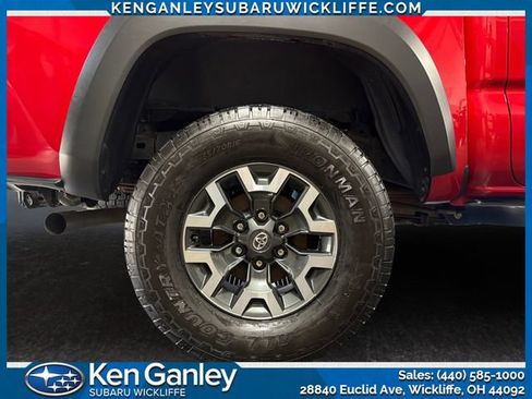 Used 2021 Toyota Tacoma TRD Off-Road AWD/4WD image 23