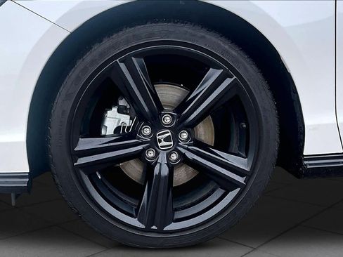 Used 2025 Honda Accord Sport image 11