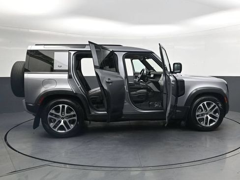 Used 2020 Land Rover Defender 110 SE AWD/4WD image 44