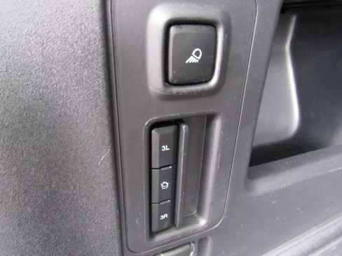 Used 2025 Ford Expedition Active image 42