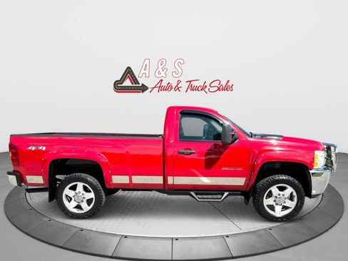 Used 2013 Chevrolet Silverado 2500 W/T w/ Snow Plow Prep Package AWD/4WD image 4