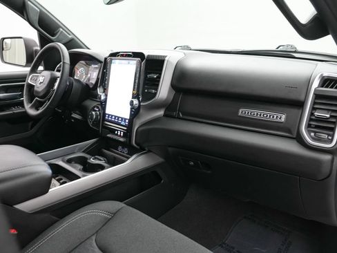 Used 2025 RAM 1500 Big Horn AWD/4WD image 23