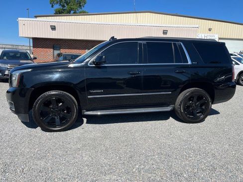 Used 2017 GMC Yukon SLT w/ Open Road Package AWD/4WD image 1