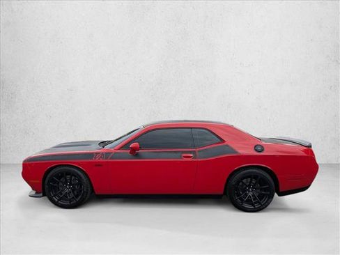 Used 2022 Dodge Challenger R/T Scat Pack w/ T/A Package RWD image 9