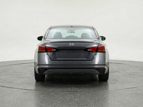 Used 2025 Nissan Altima 2.5 SV image 7