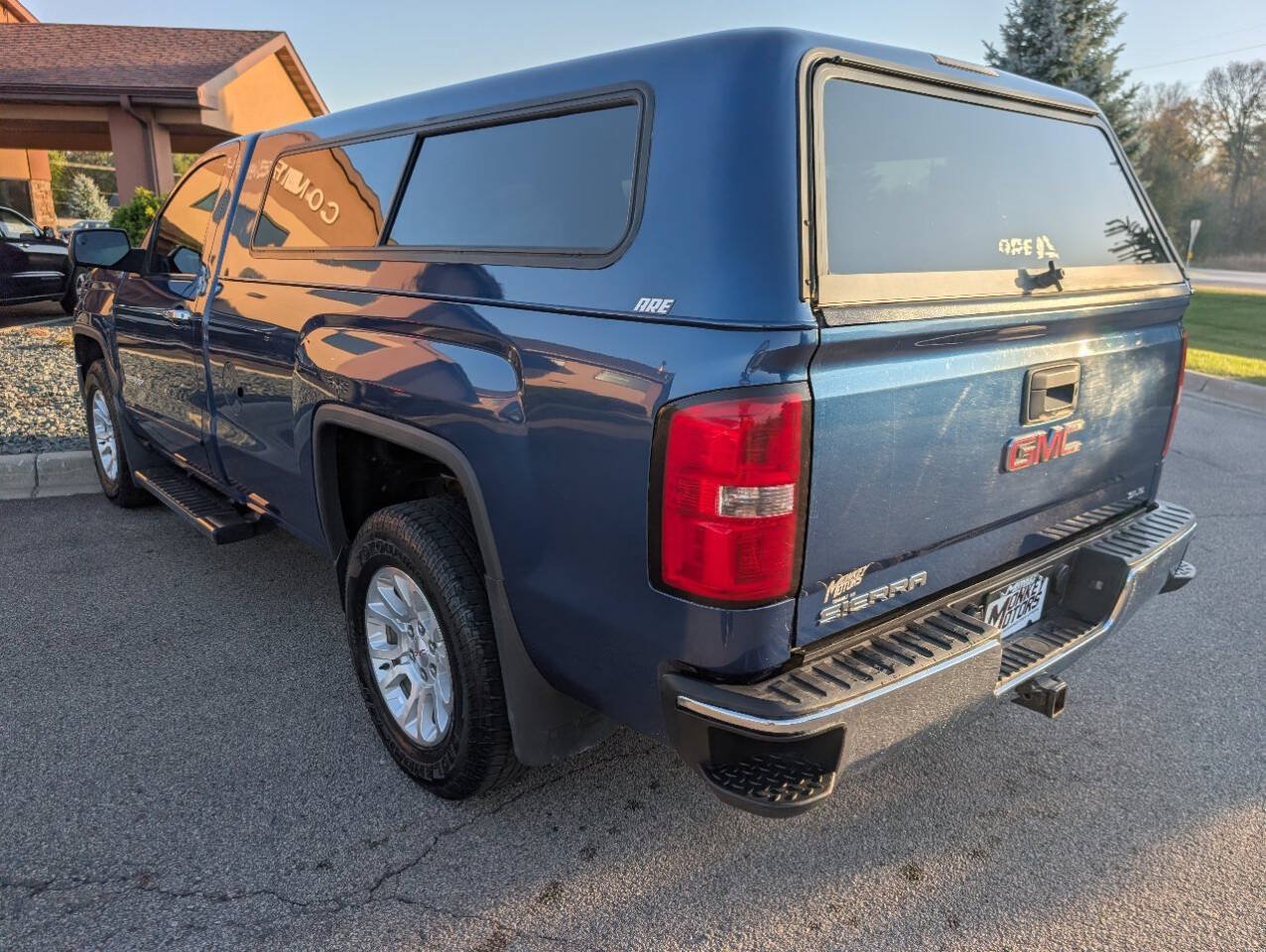 Used 2015 GMC Sierra 1500 SLE w/ SLE Preferred Package AWD/4WD image 6