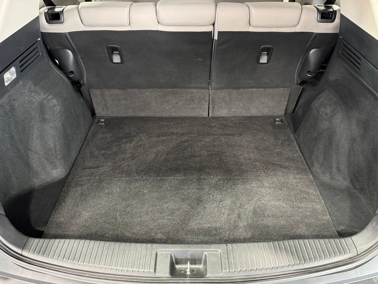 Used 2018 Honda HR-V LX image 44