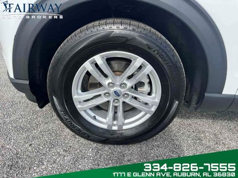 Used 2023 Ford Explorer XLT w/ Equipment Group 202A image 36