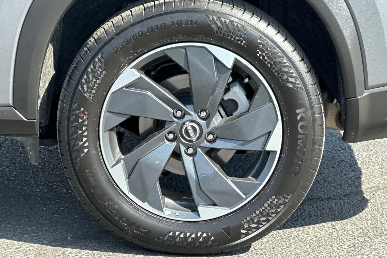 Used 2025 Nissan Rogue SV AWD/4WD image 26