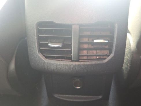 Used 2020 Ford Fusion SE image 15