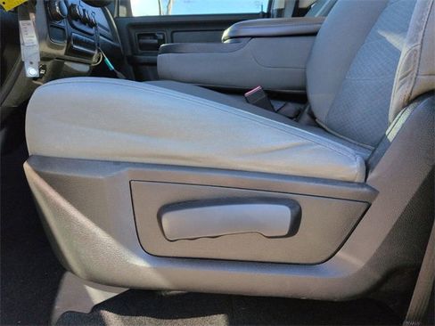 Used 2018 RAM 1500 Express w/ Express Value Package image 20