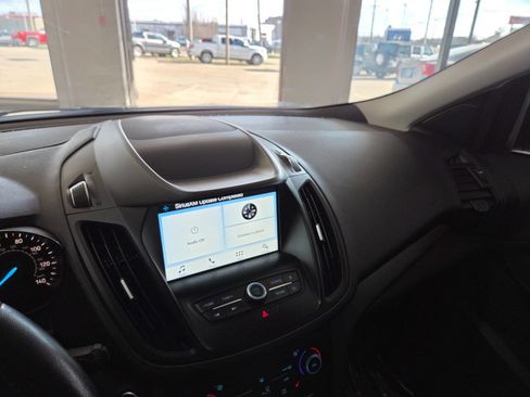 Used 2019 Ford Escape SEL image 30