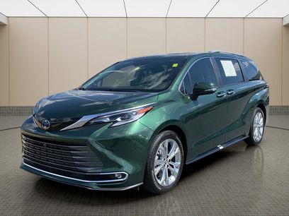 Used 2023 Toyota Sienna Platinum