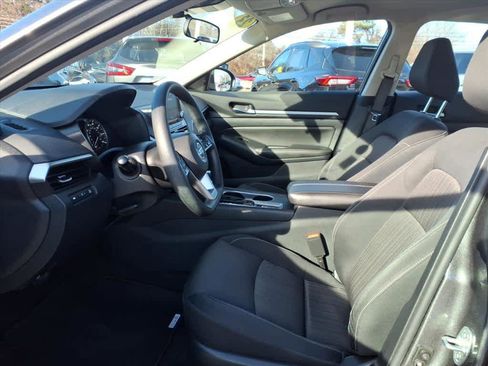 Certified 2022 Nissan Altima 2.5 SV image 11