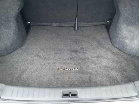 Used 2018 Nissan Sentra SV FWD image 14