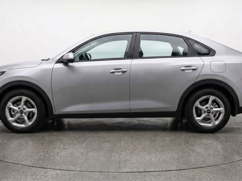 Used 2025 Kia K4 LXS image 5