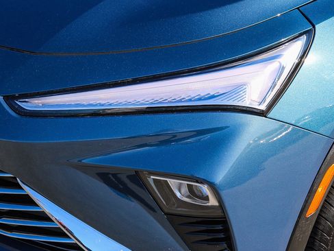 Used 2024 Buick Envista Preferred w/ Convenience I Package image 5