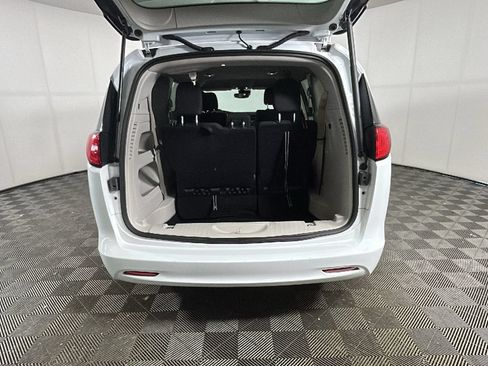 Used 2023 Chrysler Voyager LX FWD image 31