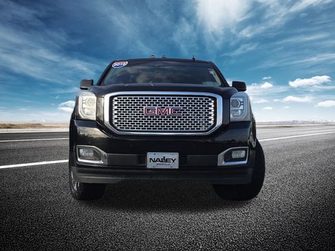 Used 2016 GMC Yukon XL Denali w/ Open Road Package image 18