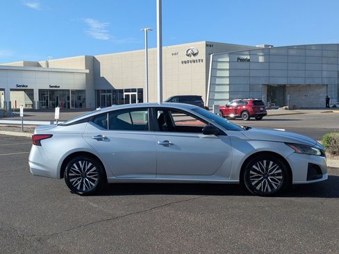 Certified 2024 Nissan Altima 2.5 SV image 7