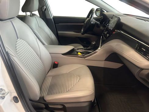 Certified 2022 Toyota Camry SE w/ Audio Upgrade Package image 16