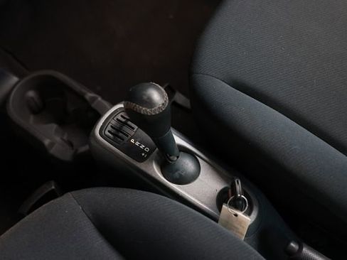 Used 2012 smart fortwo pure image 32