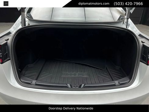 Used 2022 Tesla Model 3 Performance image 40