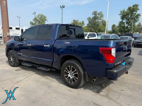 Used 2021 Nissan Titan SV w/ SV Convenience Package AWD/4WD image 5