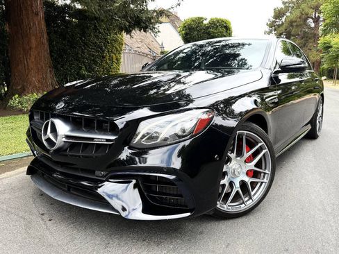 Used 2018 Mercedes-Benz E 63 AMG S image 2