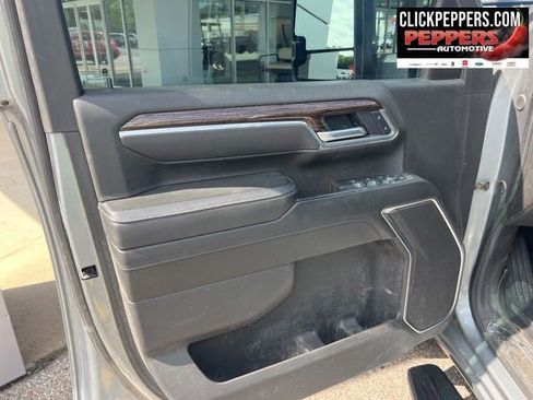 Used 2025 GMC Sierra 3500 SLE w/ SLE Convenience Package AWD/4WD image 10