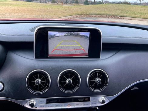 Certified 2019 Kia Stinger image 23