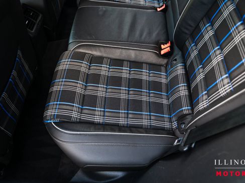 Used 2019 Volkswagen Golf 4-Door AWD/4WD image 32