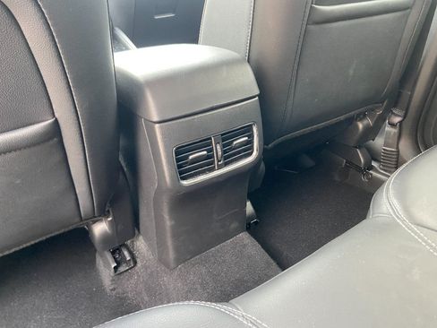Used 2025 MAZDA CX-5 AWD 2.5 S w/ Preferred Package image 16